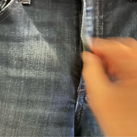 Gap 1969 Resolution Slim Straight Size 27 Short in Dark Wash GUC - Picture 7 of 9